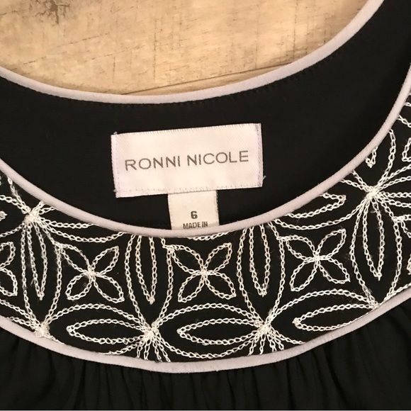 Ronni Nicole LBD size 6 - Picture 2 of 6
